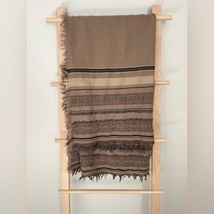 Wilfred Wool Scarf